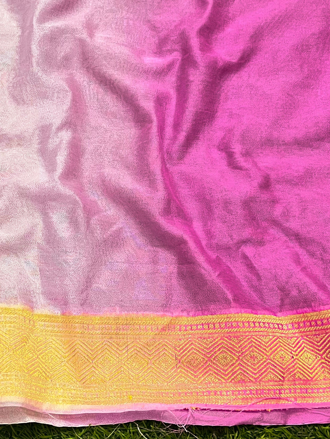 Banarasee Georgette Dual Color Saree With Zari Work & Meena Border-Pink