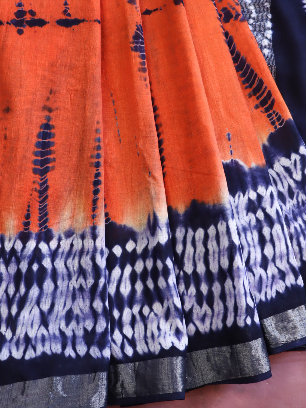 Bhagalpur Handloom Shibori Dyed Linen Saree-Orange & Blue