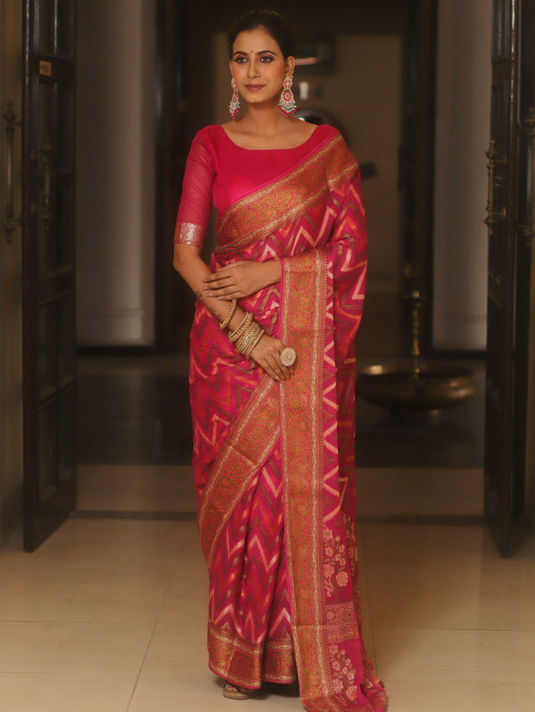 Banarasee Pure Chiffon Saree Zig-Zag Zari Design-Pink