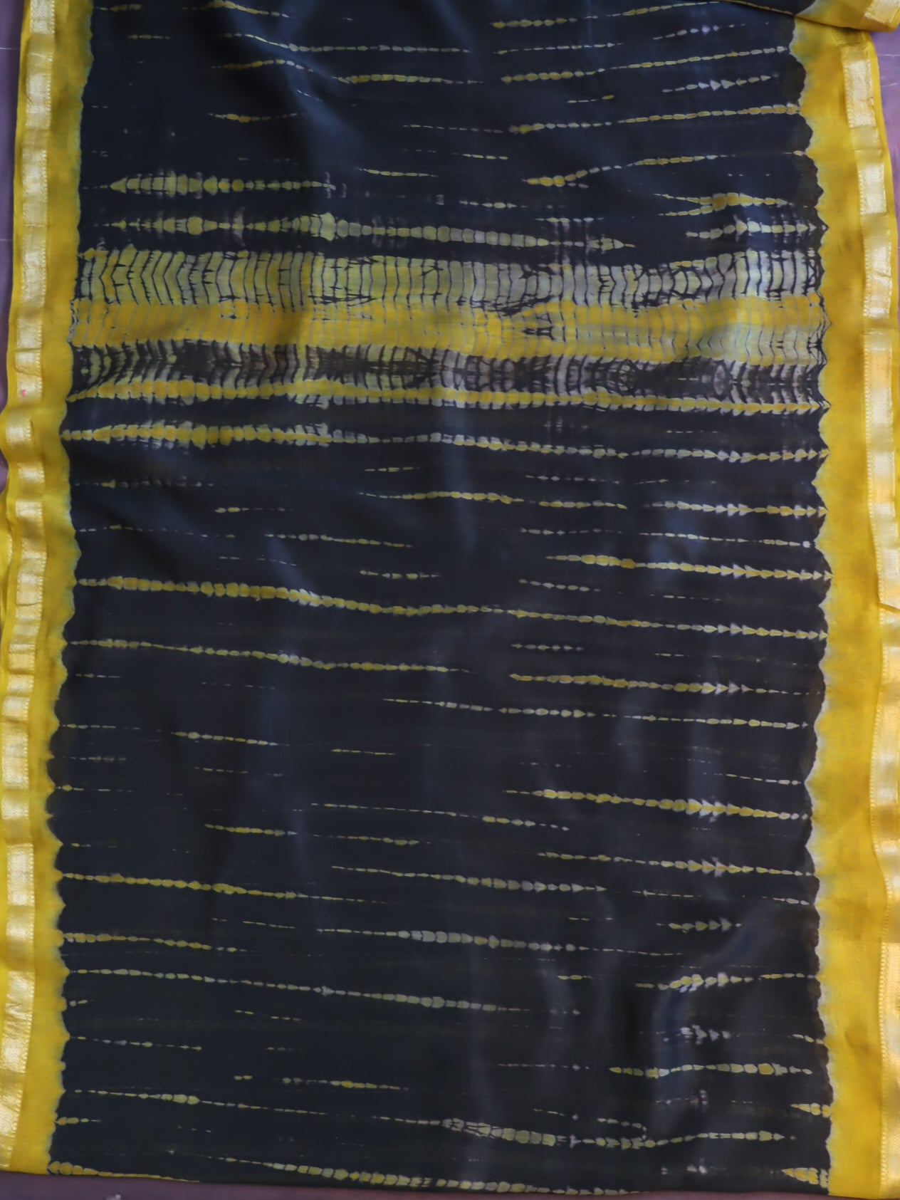 Handloom Maheshwari Silk Shibori Dye Saree-Black & Yellow