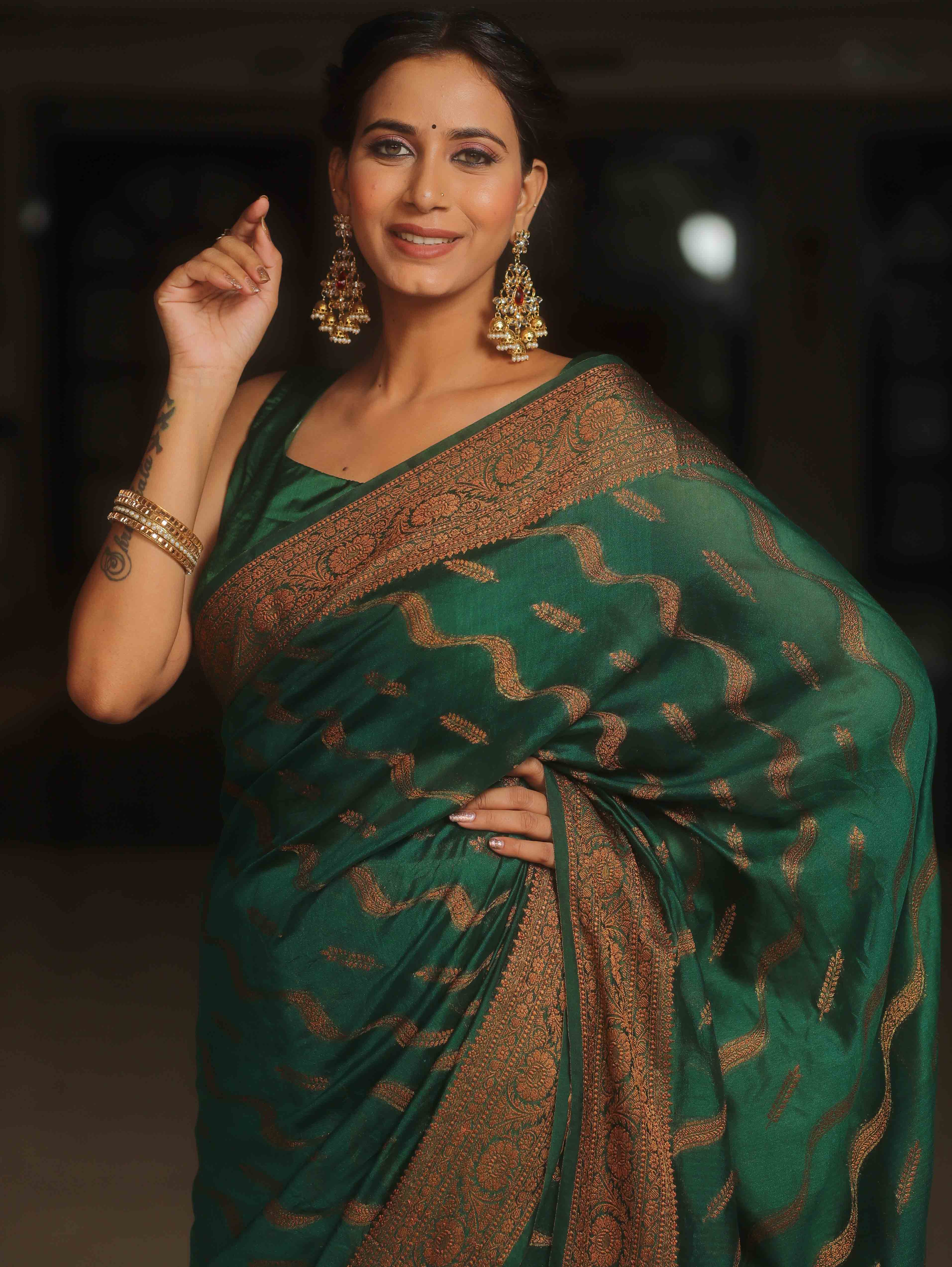 Banarasee Semi-Georgette Saree Antique Zari Border Design-Green