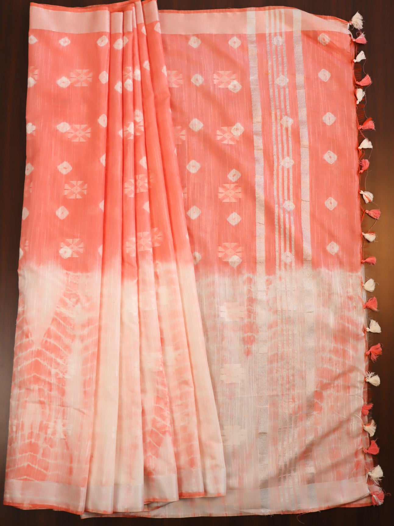 Handloom Mul Cotton Shibori Dyed Saree-Peach & White