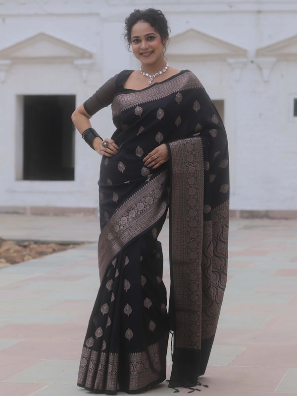 Banarasee Handwoven Semi Silk Saree With Zari Buti Design-Black