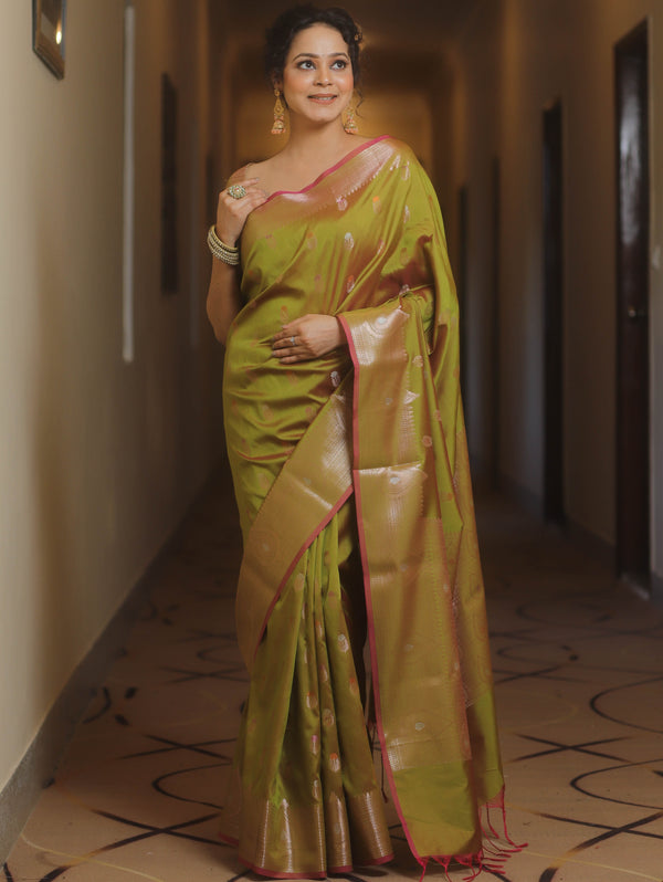 Banarasee Handwoven Semi Silk Saree With Zari Buti Design-Olive Green (Dual Tone)