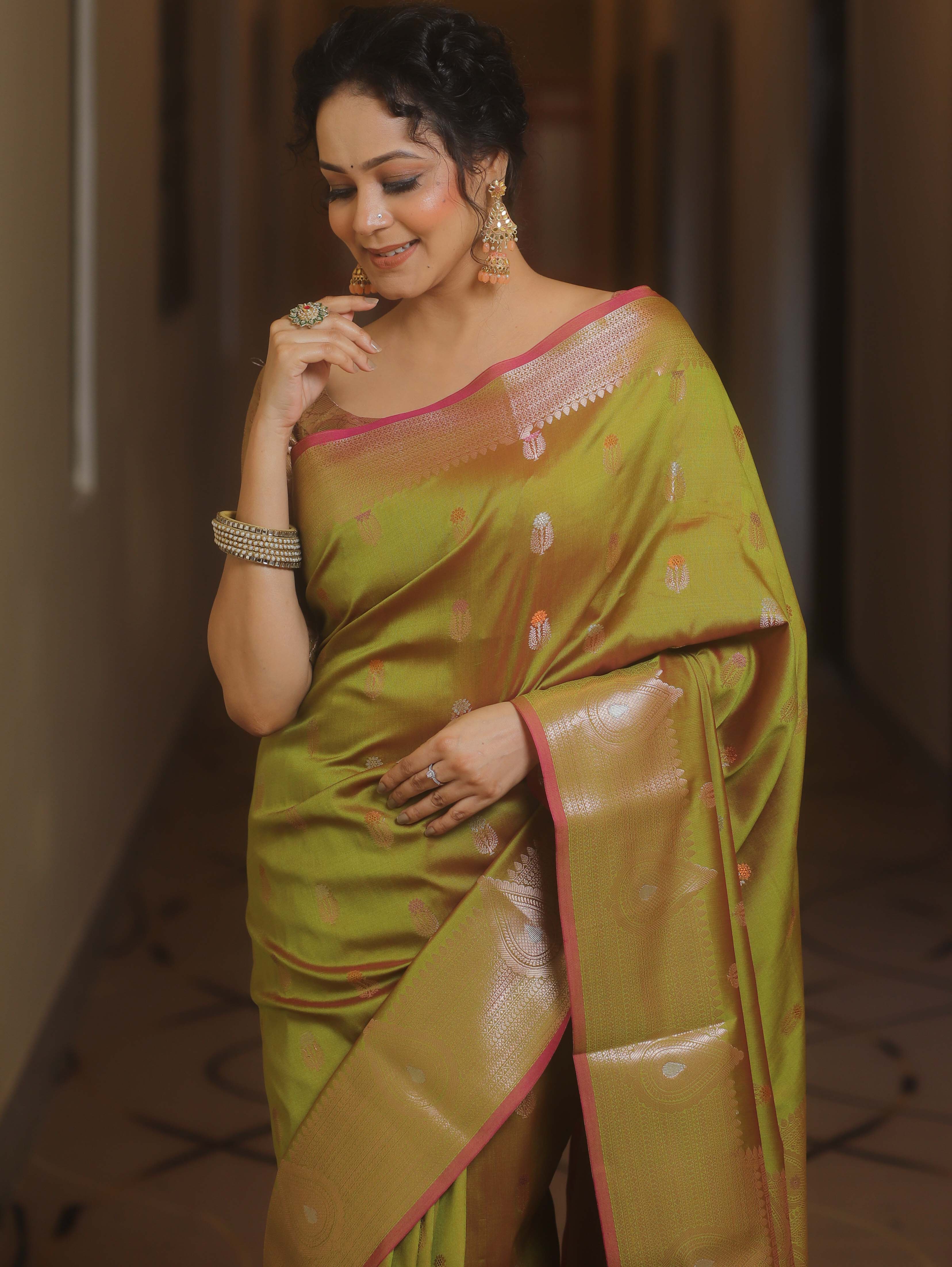 Banarasee Handwoven Semi Silk Saree With Zari Buti Design-Olive Green (Dual Tone)