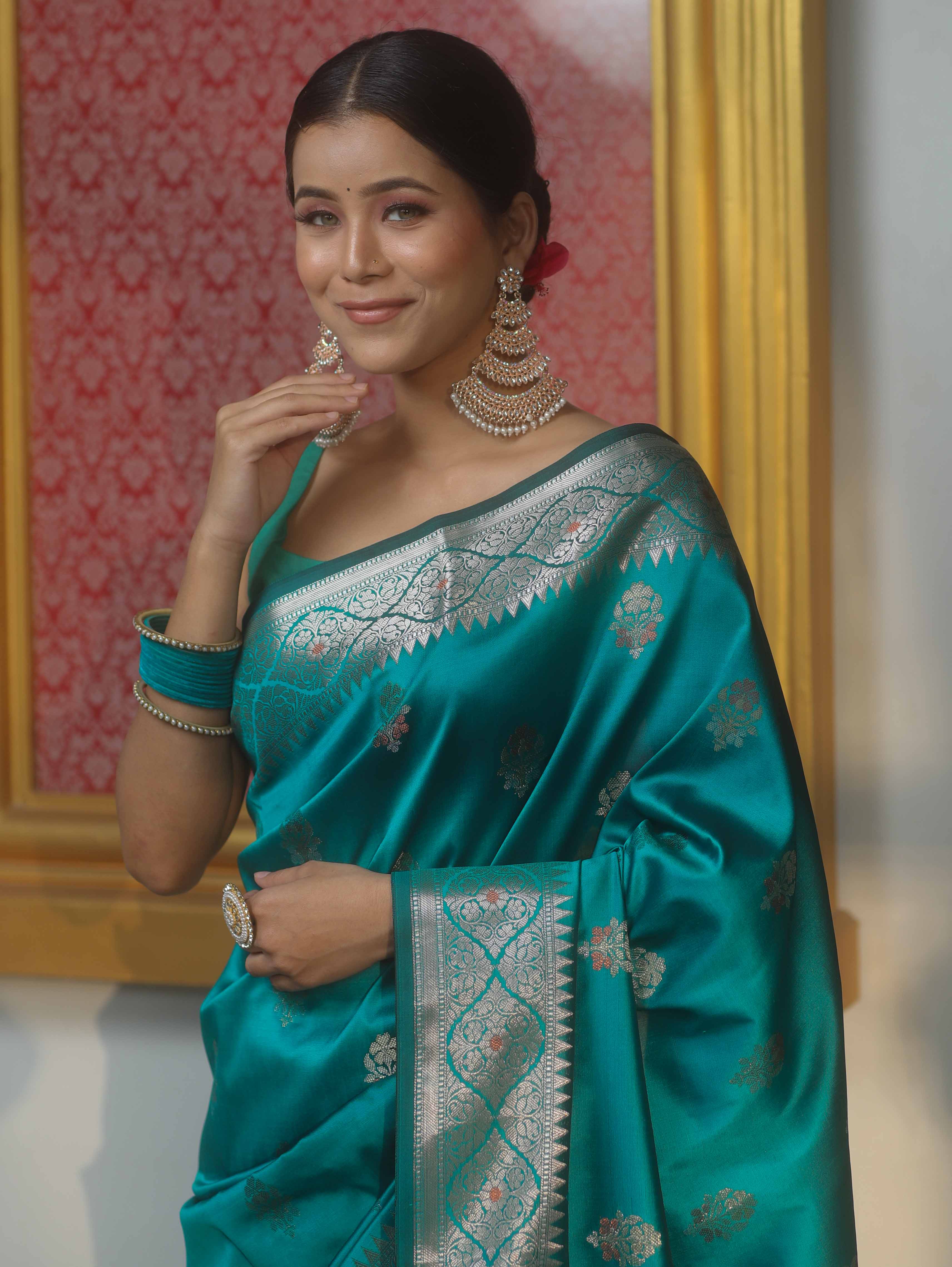 Banarasee Handwoven Semi Silk Saree With Zari Buti Design-Rama Green