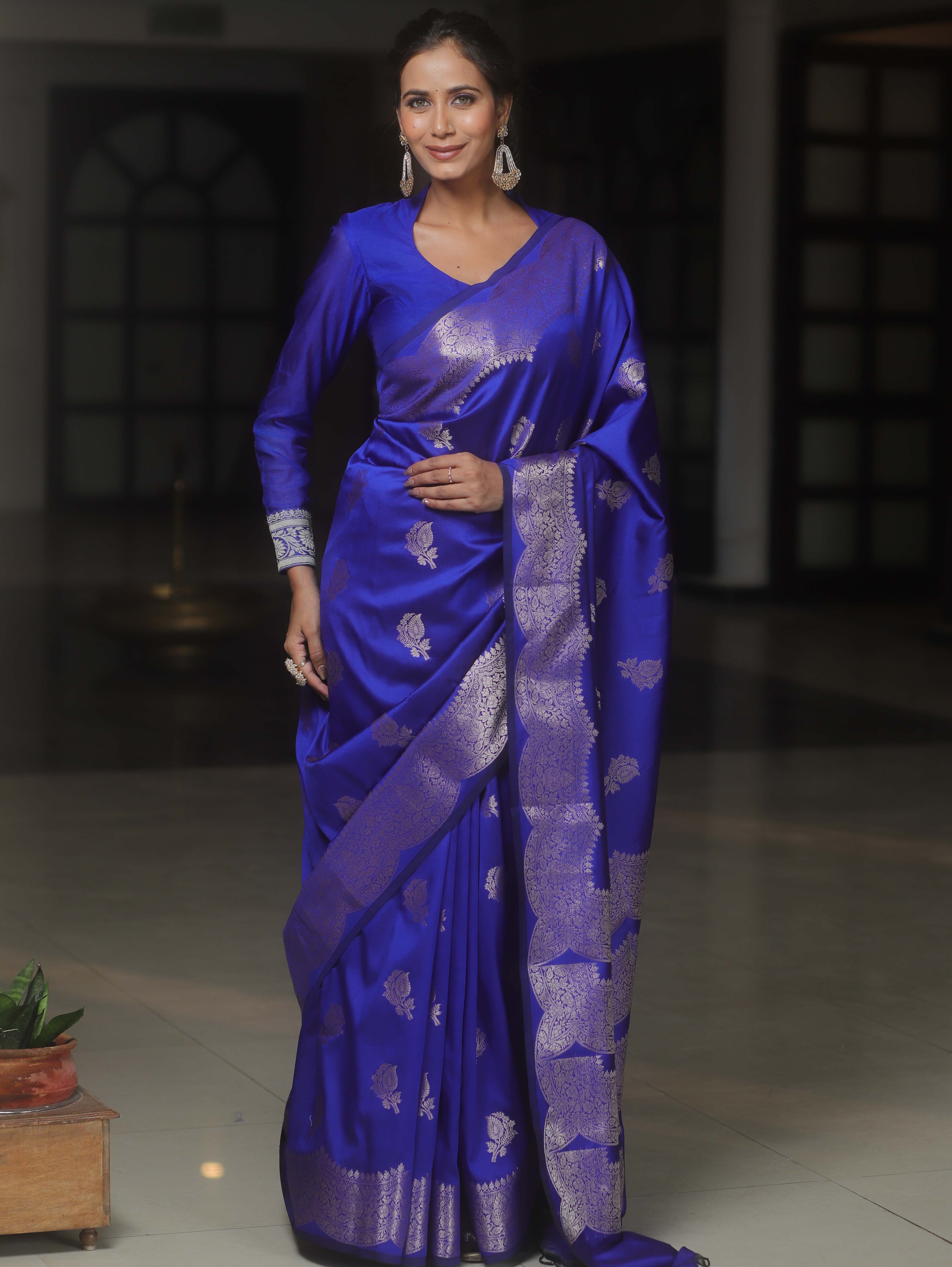 Banarasee Handwoven Semi Silk Saree With Zari Buti Design-Royal Blue