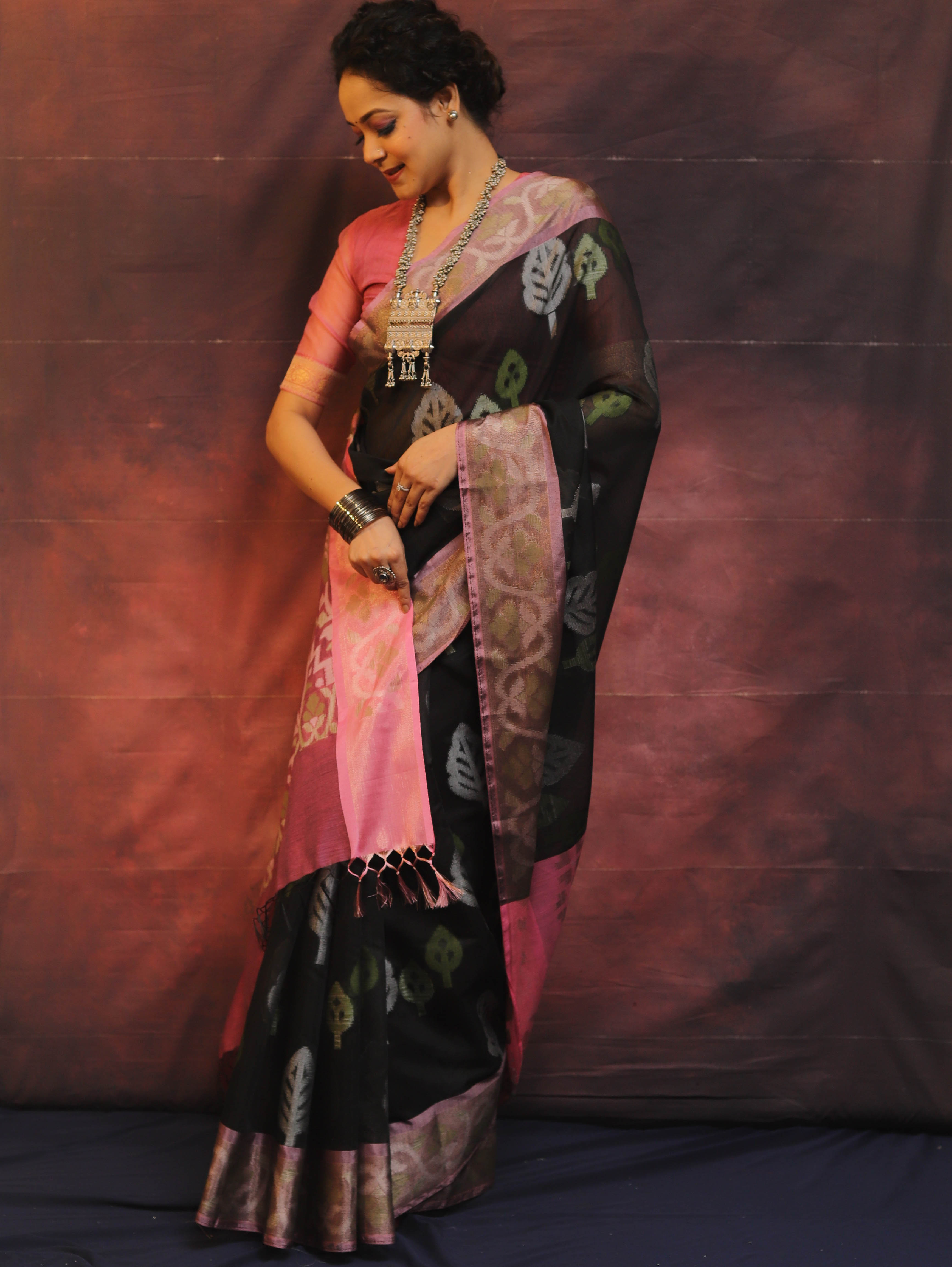 Banarasee Cotton Silk Saree Zari Buta Design & Contrast Border-Black