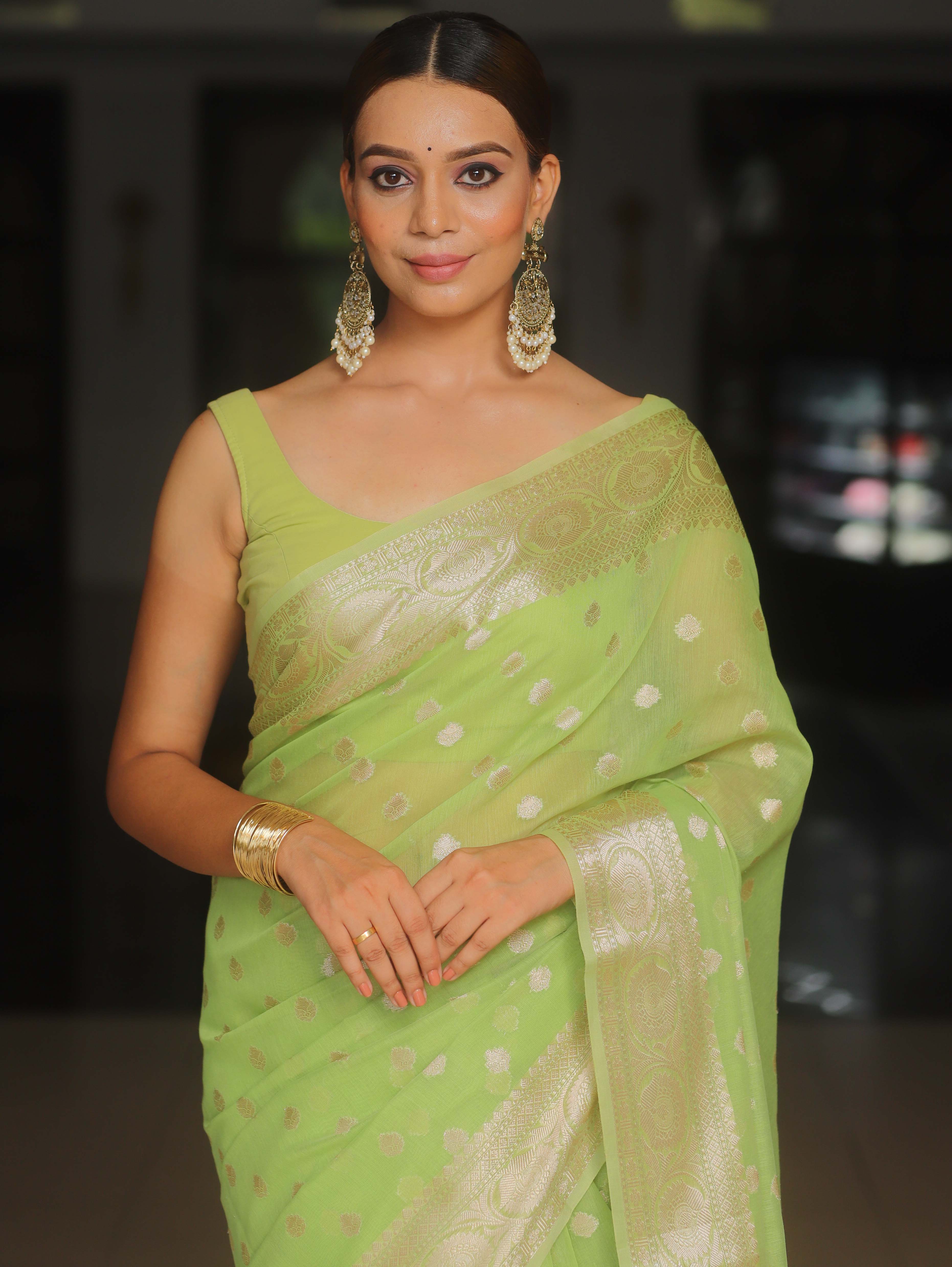 Banarasee Cotton Silk Zari Border & Buti Saree-Light Green