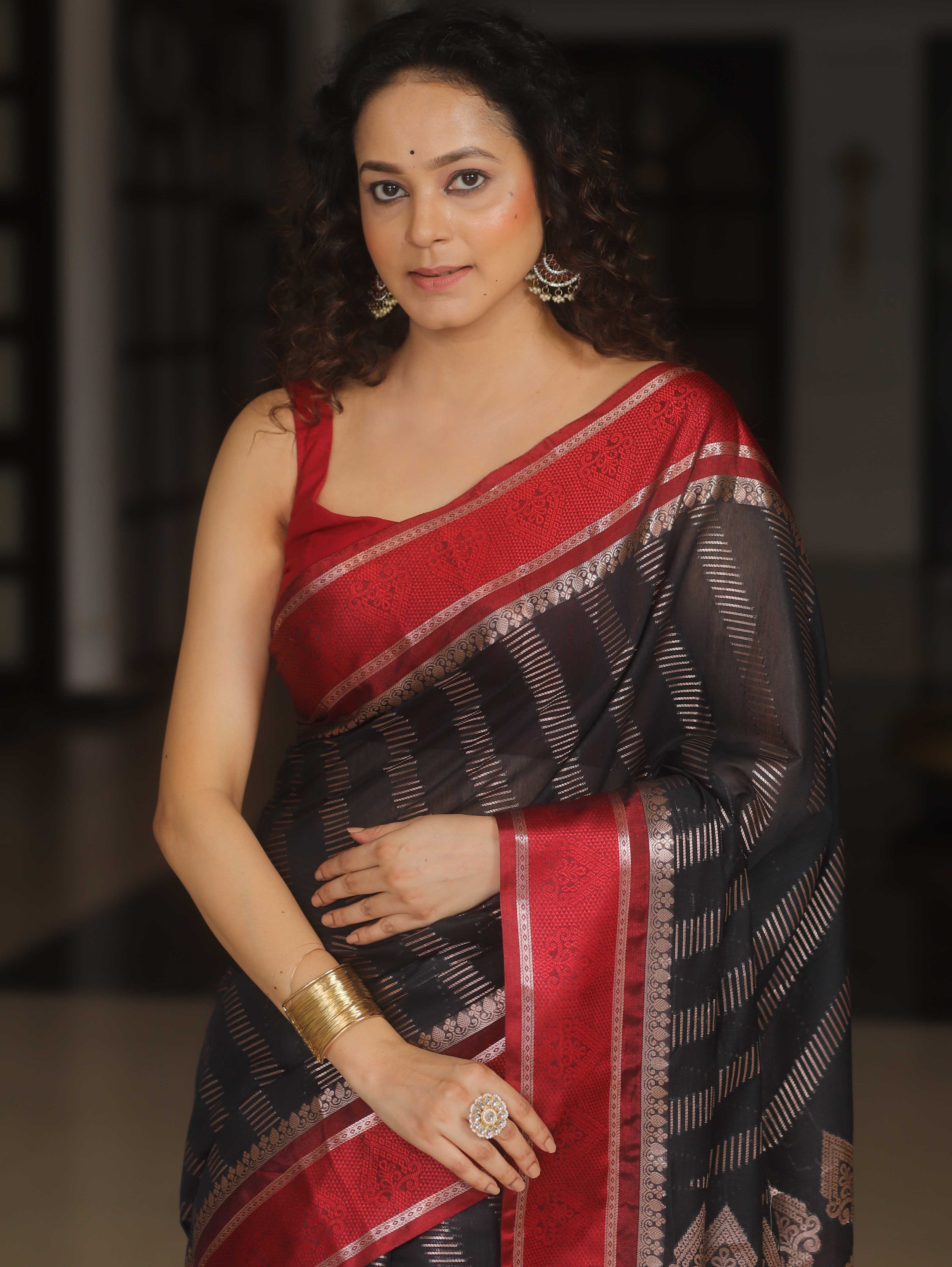 Banarasee Cotton Silk Saree With Contrast Border-Black & Red