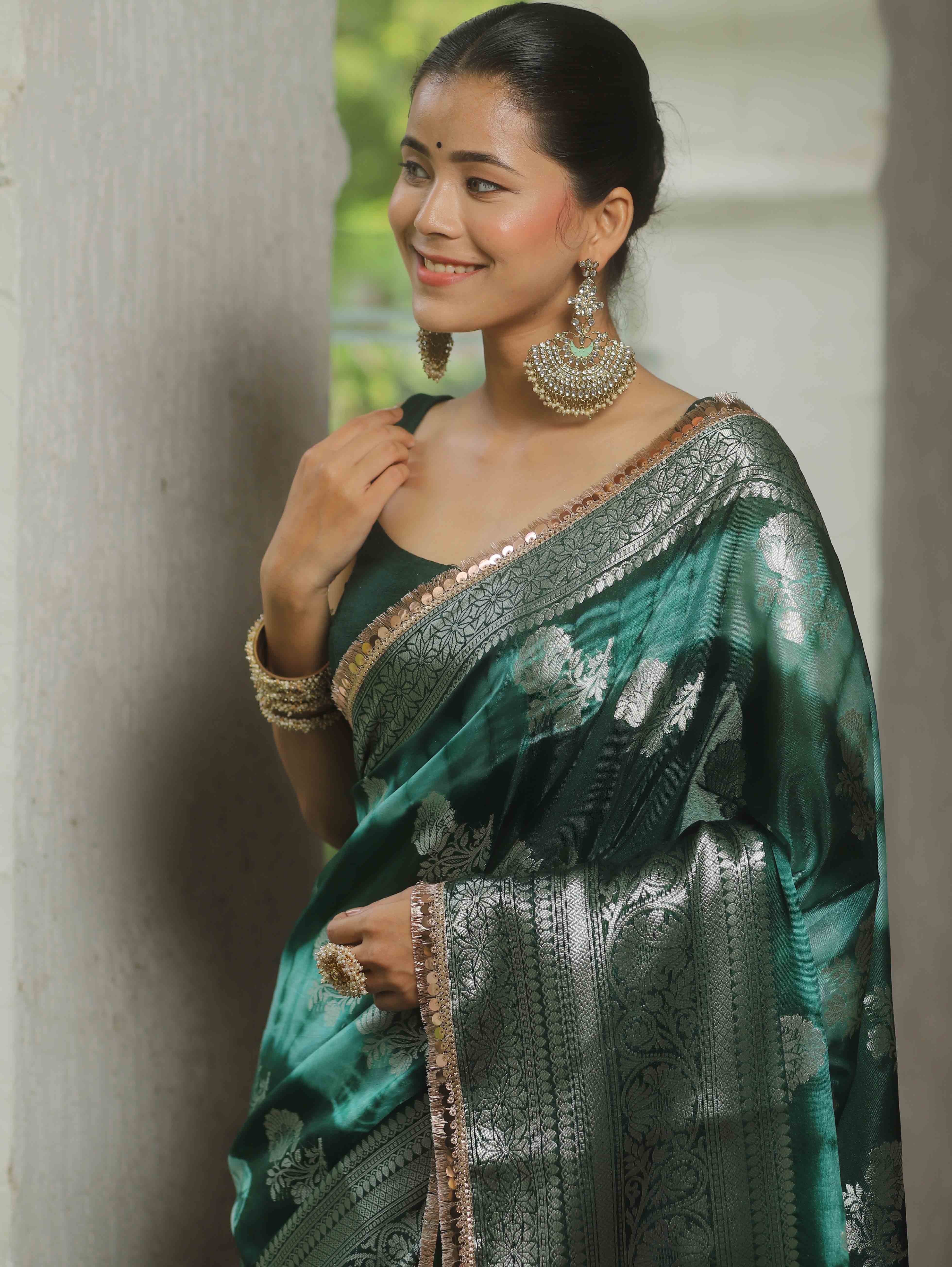 Banarasee Handwoven Semi Silk Saree Shibori Design With Lace-Green & White