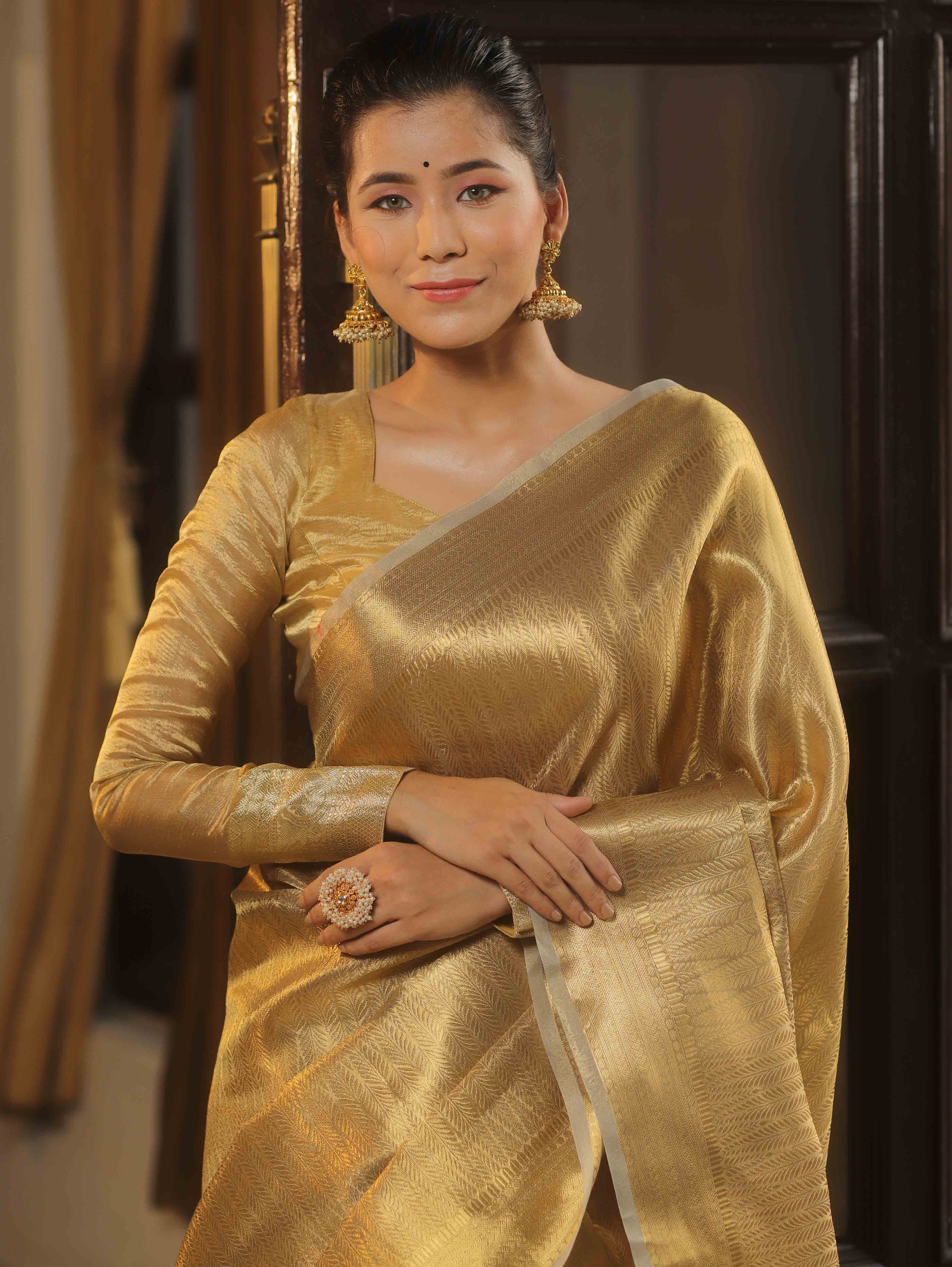 Banarasee Handwoven Gold Zari Tissue Saree-Gold