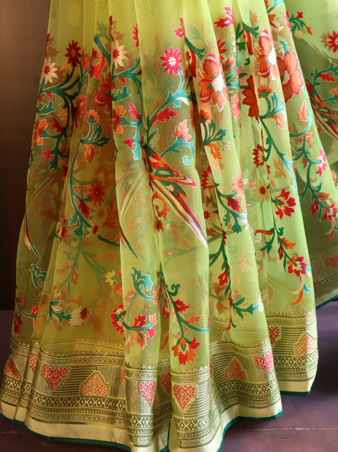 Banarasee Handwoven Jaal Design Organza Tissue Saree With Silk Embroidered Blouse-Light Green