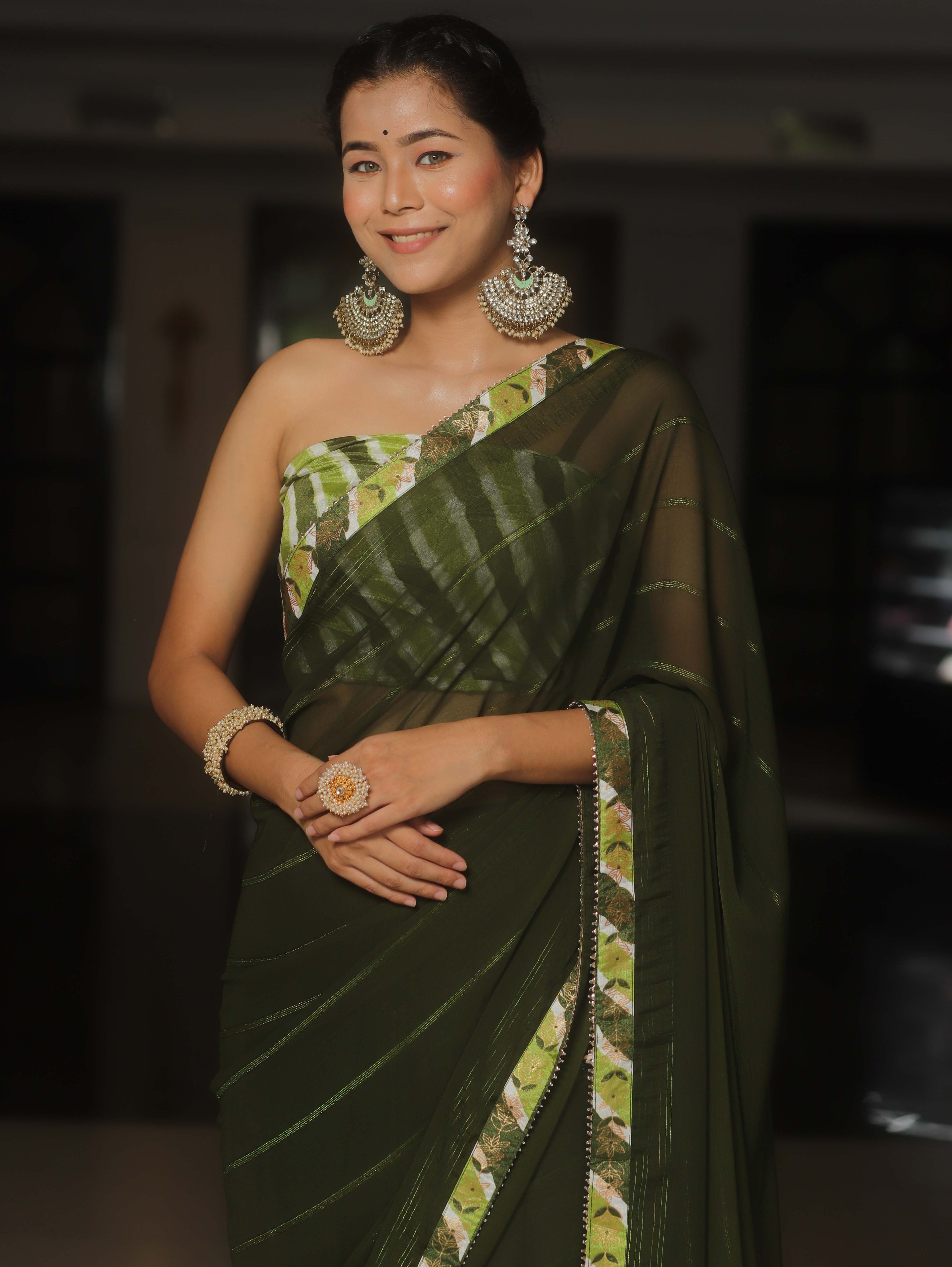 Banarasee Chiffon Saree With Contrast Blouse-Moss Green