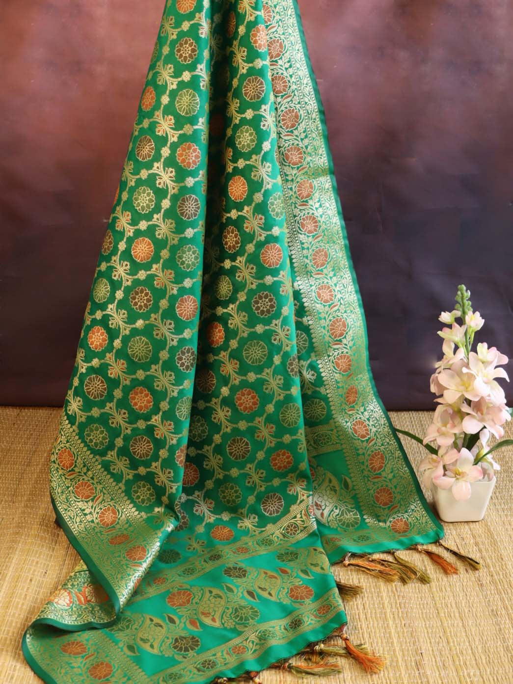 Banarasee Cotton Silk Jaal Design Dupatta-Green