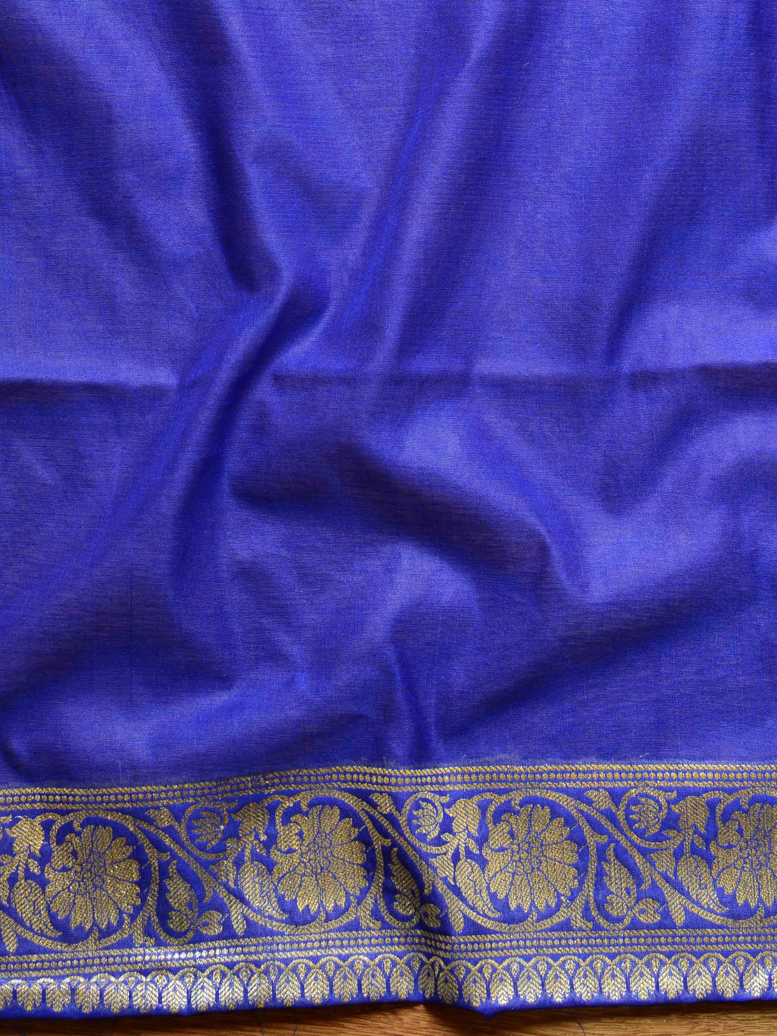 Banarasee Handwoven Semi-Chiffon Saree With Buti Design & Broad Floral Border-Blue